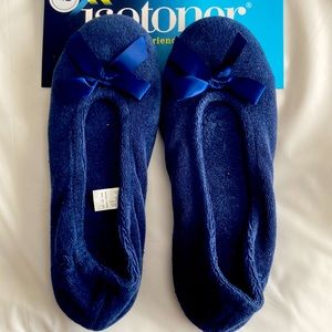 Isotoner slippers size medium. Navy Blue